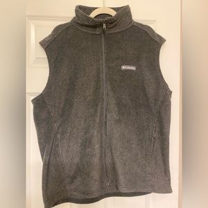 Large Columbia Gray Vest